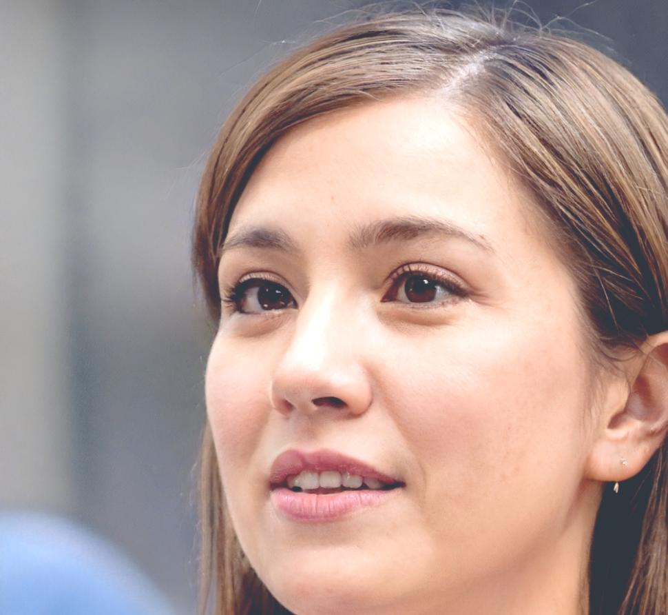 Professional client providing testimonial feedback